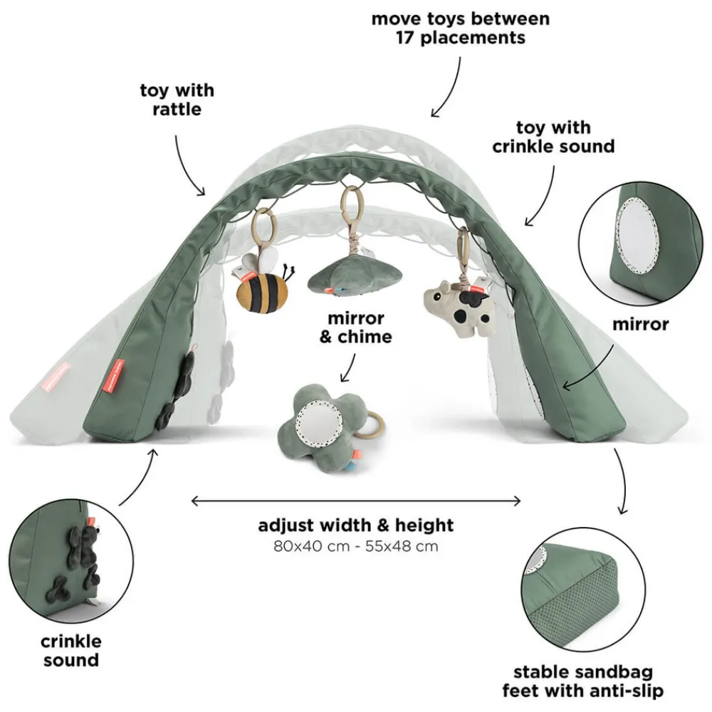 Done By Deer Aktivitetsbue Tiny farm Grøn- Aktivitetstæpper