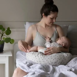 VINTER & BLOOM Ammpude - Beige/firkløver- Graviditets- & Ammepuder