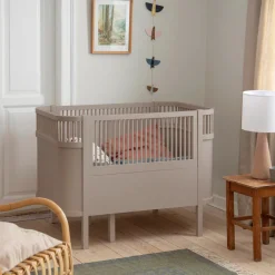 Sebra Baby & Jr. seng - jetty beige - FSC®-Børn Tremmesenge