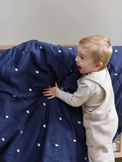 Filibabba Baby sengetøj - Midnight og broderet Christian hval-Børn Sengetøj