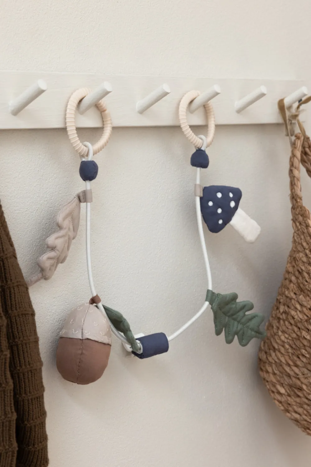 Sebra Barnevognskæde, blad/svamp/agern- Legetøj Til Barnevogne & Autostole