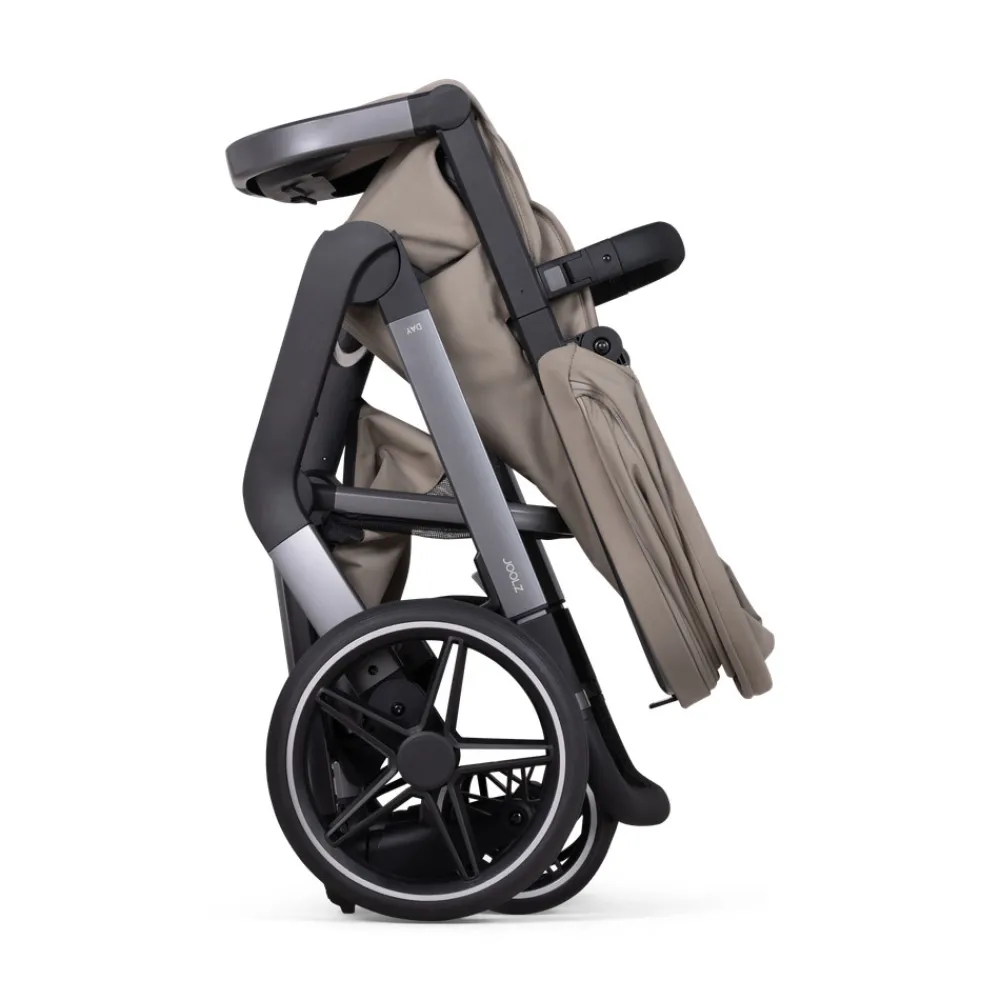 JOOLZ Day5 Komplet - Sage green- Kombivogne Med Ergonomiske Sæder