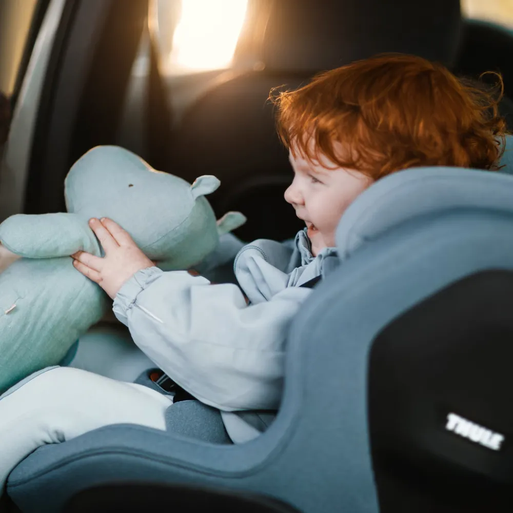 Thule Elm - Black- Autostole Uden Baser|Autostole 61-105 Cm (3 Mdr.-4 År)