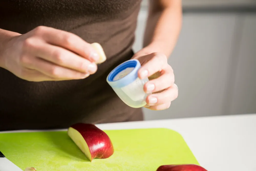 Nuvita FLAVORILLO 2 i 1 frugtsut og bidering - grøn- Foodfeeder Og Frugtsut