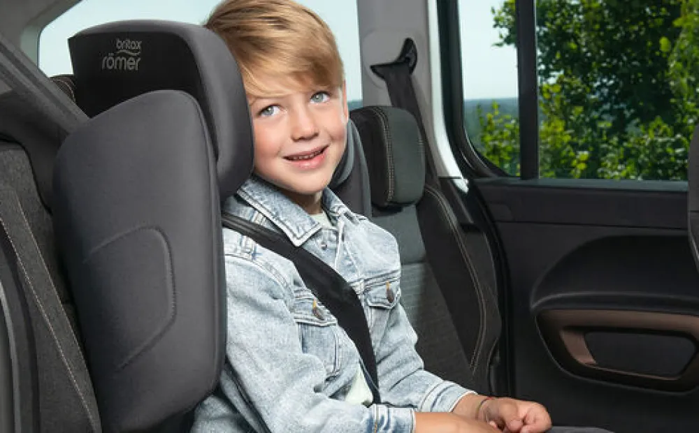 Britax Römer HI-LINER - space black- Autostole 100-150 Cm (4-12 År)