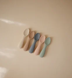 MUSHIE Korte Babyskeer 2-Pak - Blush/Shifting Sand- Service|Bestik