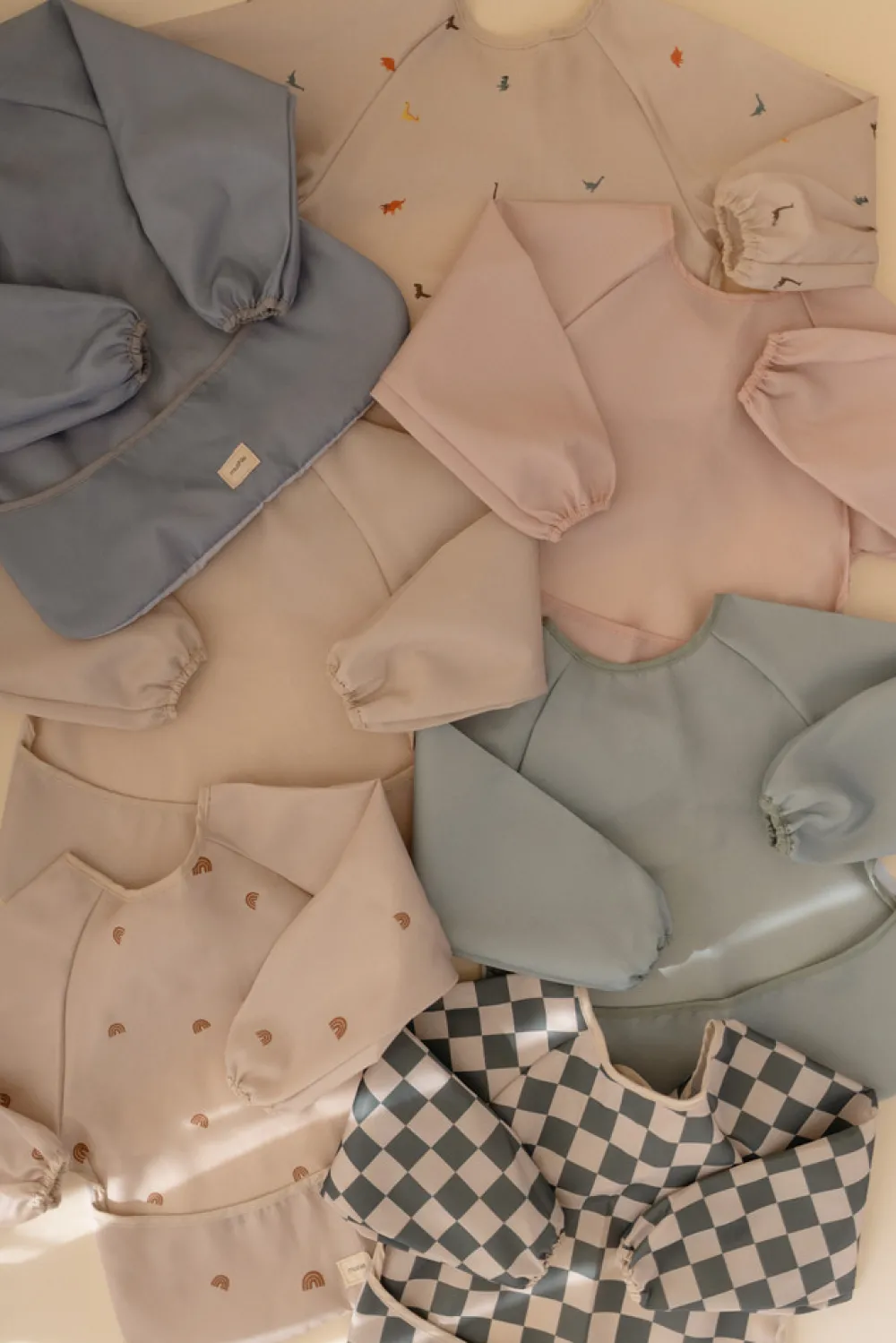 MUSHIE Langærmet Spisesmæk - Blush- Hagesmække