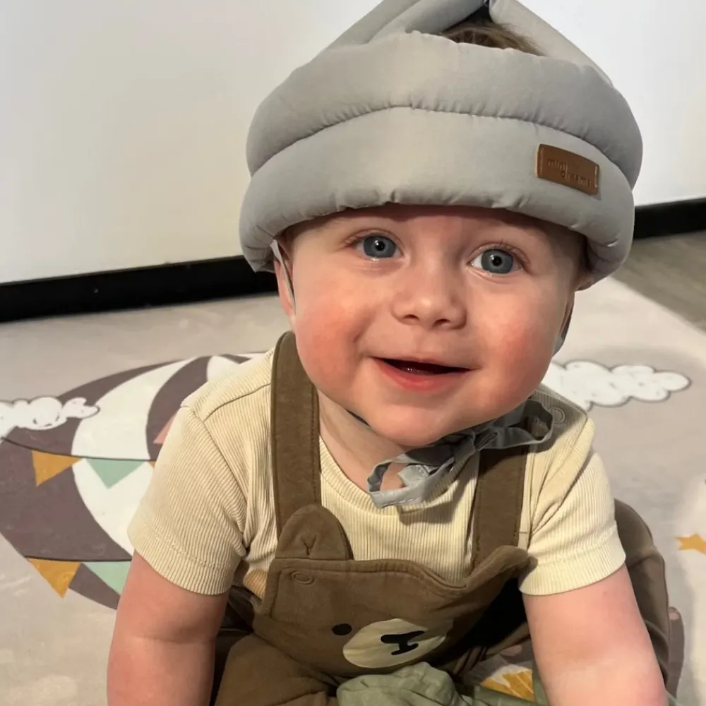 MINIDREAMS Hovedbeskyttelses hjelm baby grå- Sikkerhed I Hjemmet