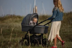 BASSON Nordic Lite - black- Barnevogne Med Langt Liggemål