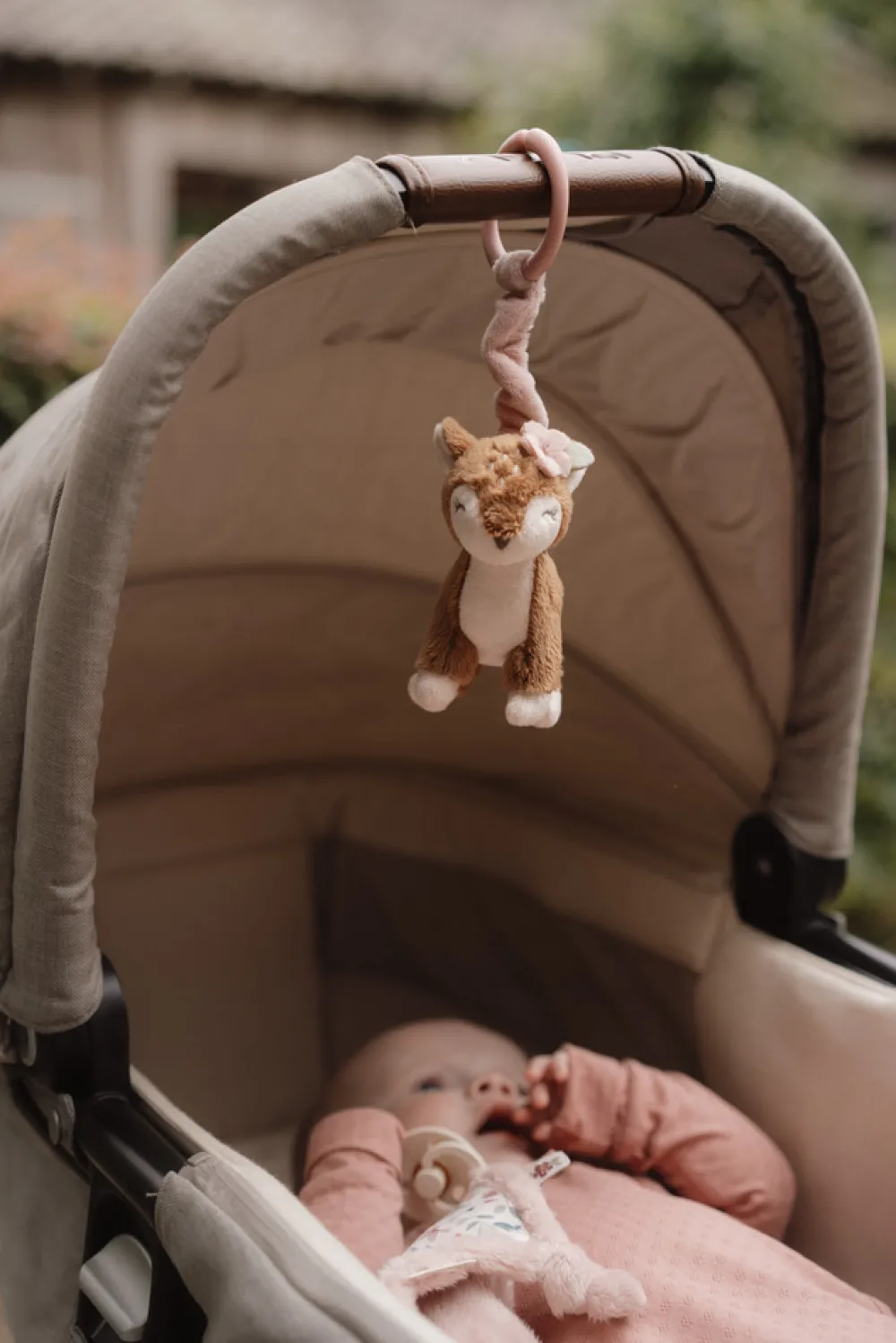 Little Dutch Pull-and-Shake Deer Fairy Garden- Legetøj Til Barnevogne & Autostole