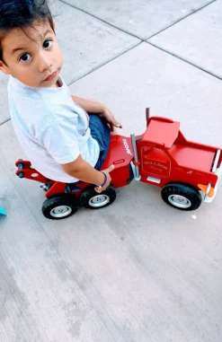 Moover Toys Ride-on Mack lastbil rød- Gåvogne & Aktivitetsborde