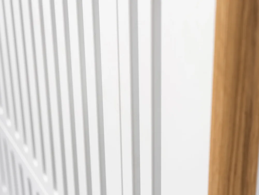 BeKids Spoke tremmeseng - Hvid/Eg-Børn Tremmesenge