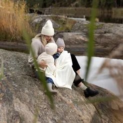 VINTER & BLOOM Striktæppe med fleece - Warm white-Børn Tæpper