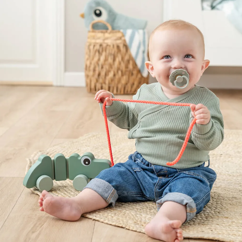 Done By Deer Trækdyr Croco Grøn- Trækdyr