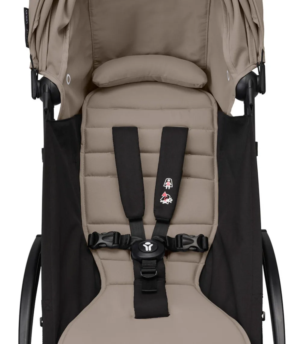 Stokke® YOYO³ Klapvogn - taupe på sort stel- Rejseklapvogne